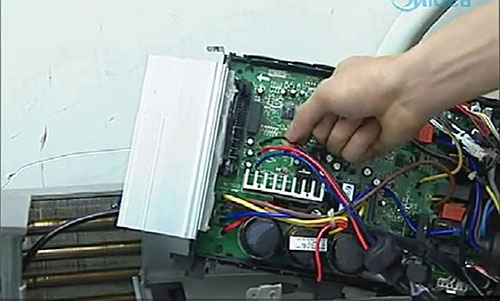 红山美的空调电话是多少